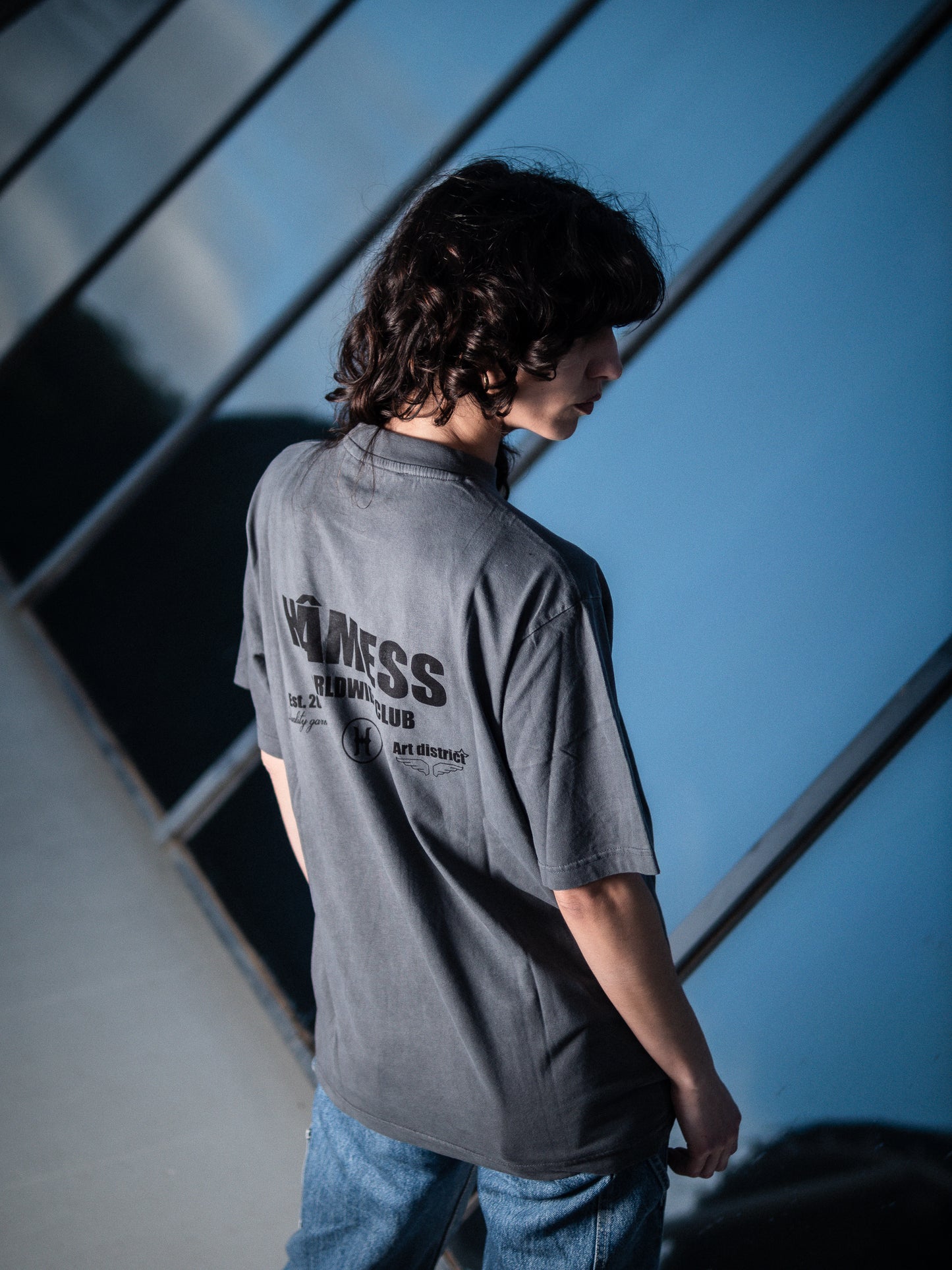 T-shirt con scritta "Ostrica Nera"